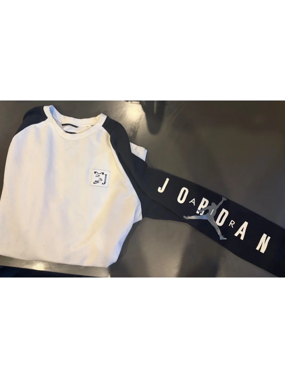 Jordan Long Sleeve Raglan Sweatshirt in Black and White, XL
